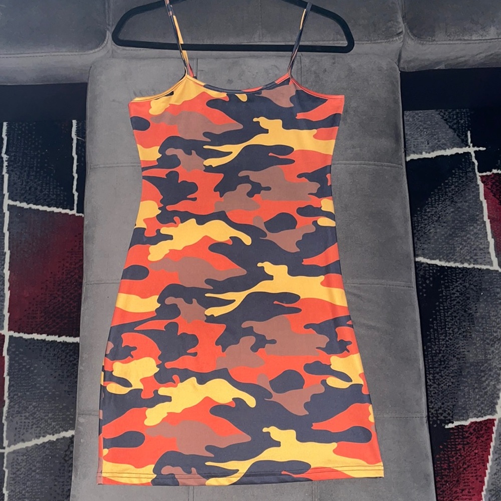 Orange Camo Body con dress